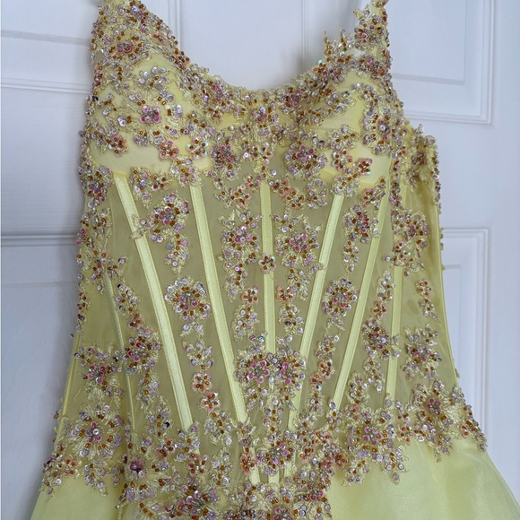 Yellow Beaded Evening Gown / Prom Dress - Picture 3 of 13